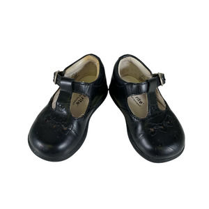 Stride Rite 100% Leather Little Girl Shoe 4W Black Matte Mary Jane Heart Accent